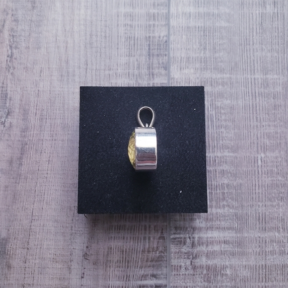 Vintage Sterling Silver Green Peridot Pendant - Picture 8 of 10